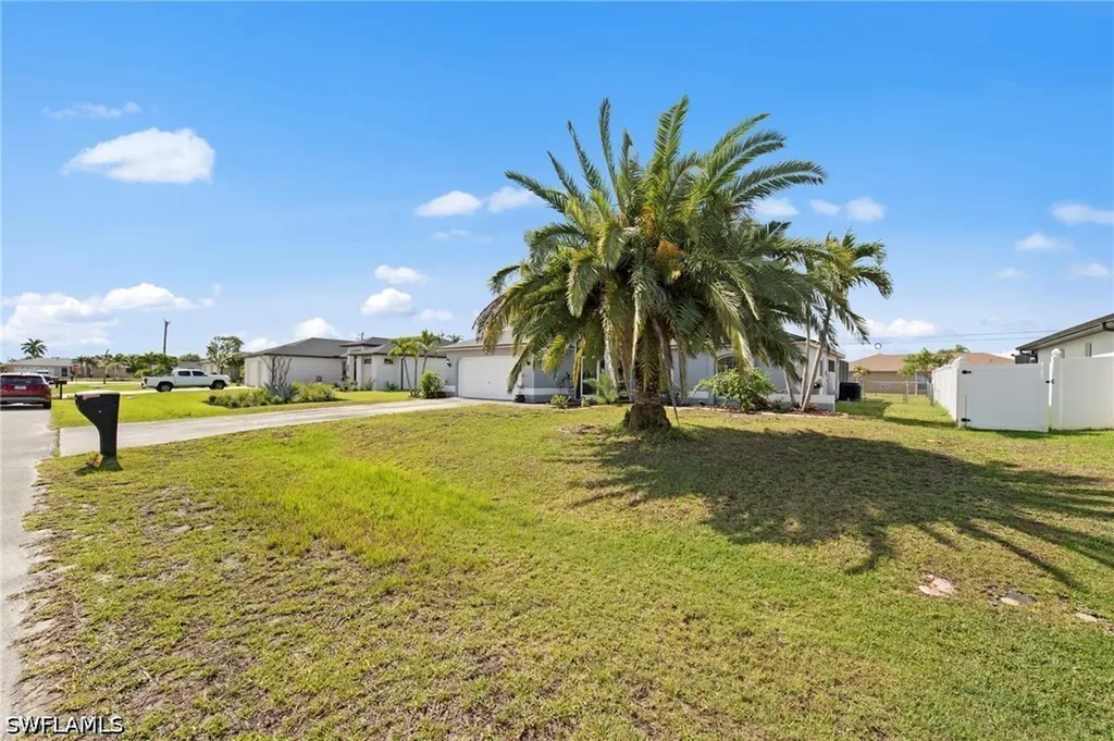 618 SE 15th Terrace Cape Coral FL 33990
