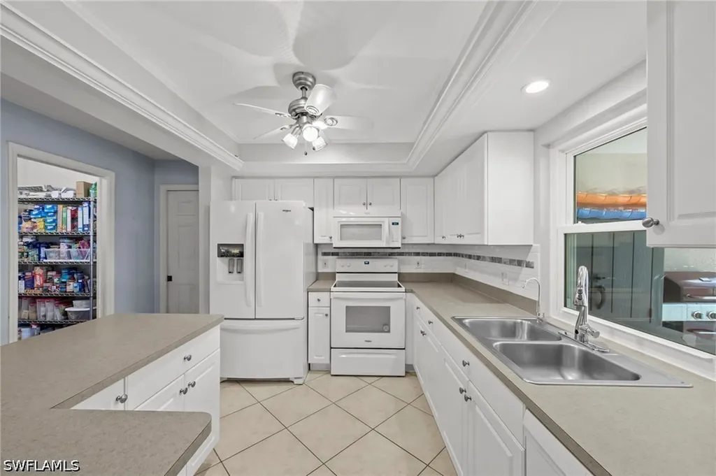 618 SE 15th Terrace Cape Coral FL 33990