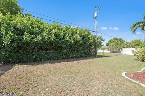 618 SE 15th Terrace Cape Coral FL 33990