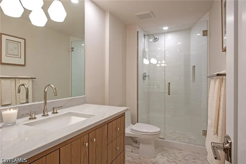 400 Park Shore Drive Naples FL 34103