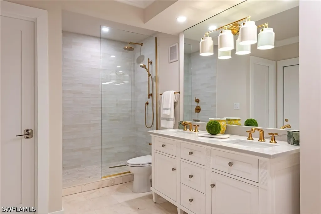 400 Park Shore Drive Naples FL 34103