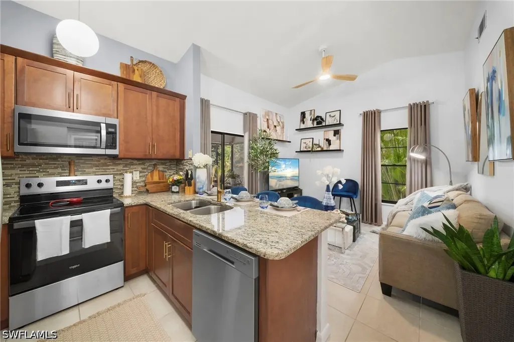 19101 Pine Run Lane Fort Myers FL 33967
