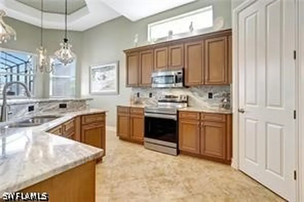 7636 Sussex Court Naples FL 34113