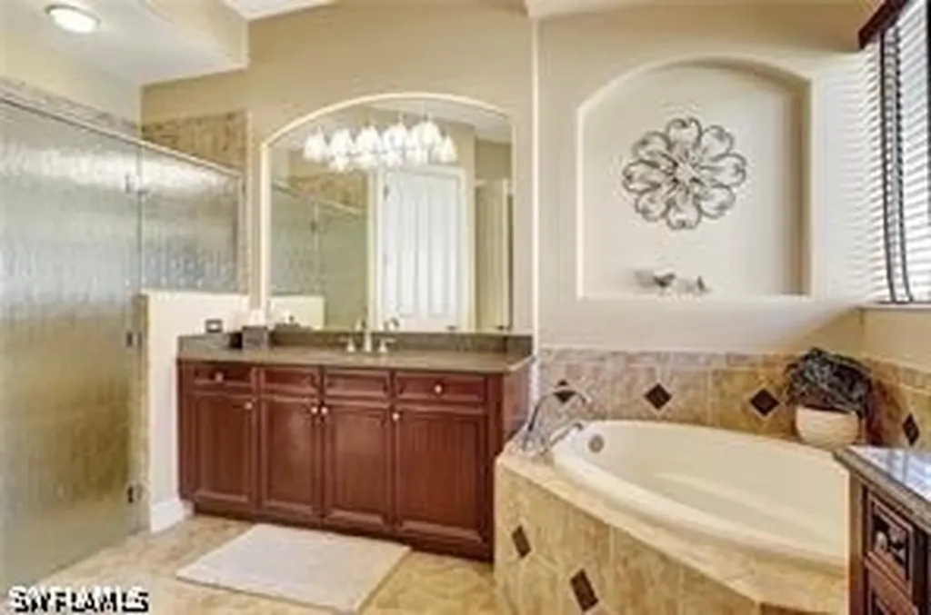 7636 Sussex Court Naples FL 34113