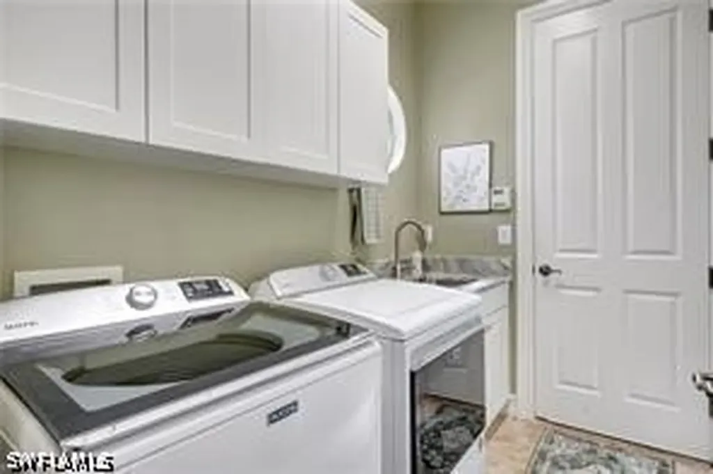 7636 Sussex Court Naples FL 34113