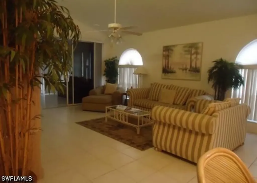 566 110th Avenue N Naples FL 34108
