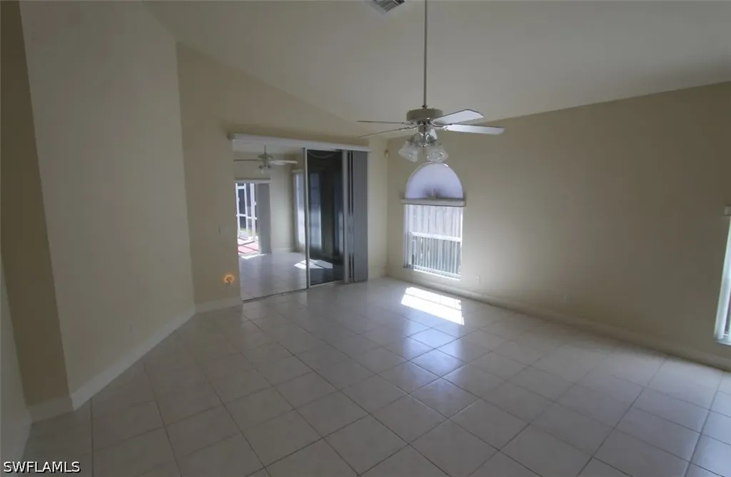 566 110th Avenue N Naples FL 34108