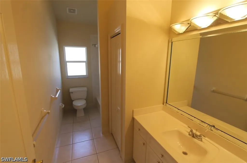 566 110th Avenue N Naples FL 34108