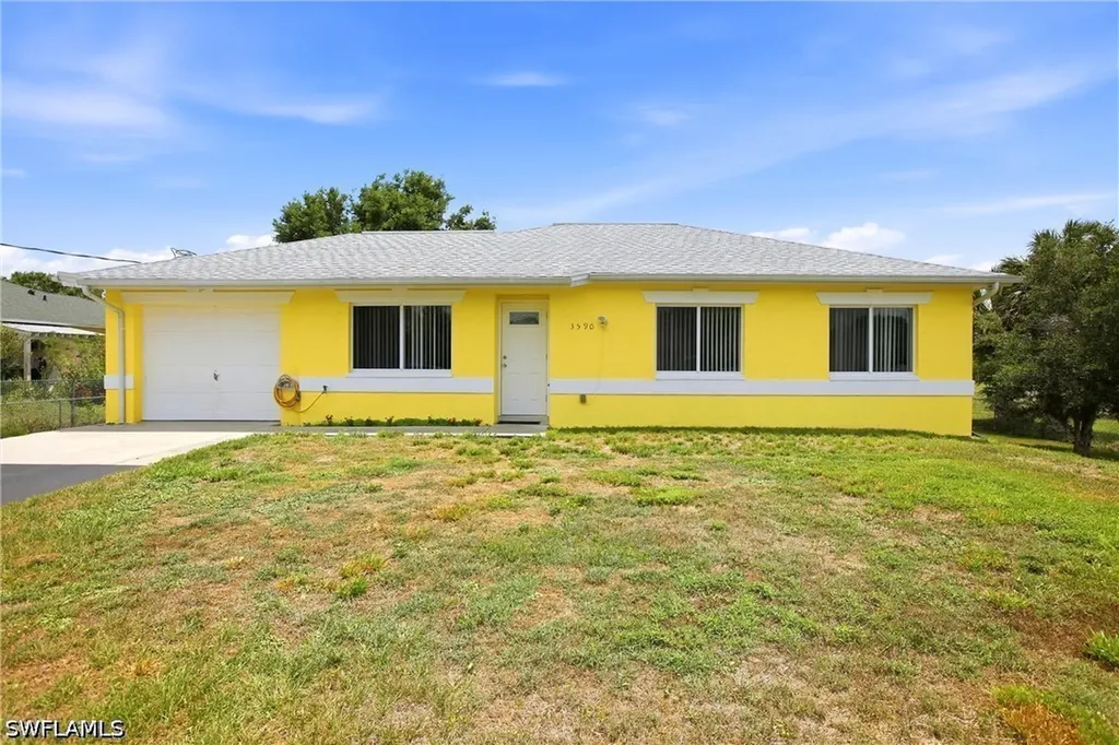 Naples FL, 3590 Randall Boulevard