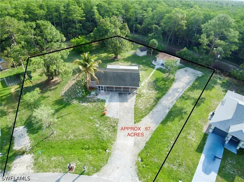 Naples FL, 5529 Hardee Street