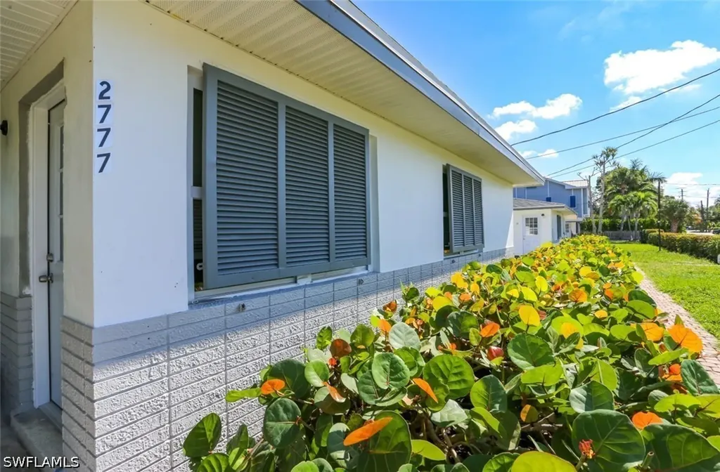 2777 Shoreview Drive Naples FL 34112