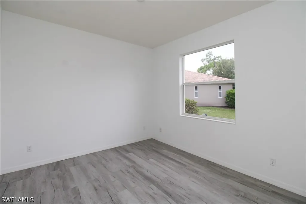 3927 Aurora Court Naples FL 34116