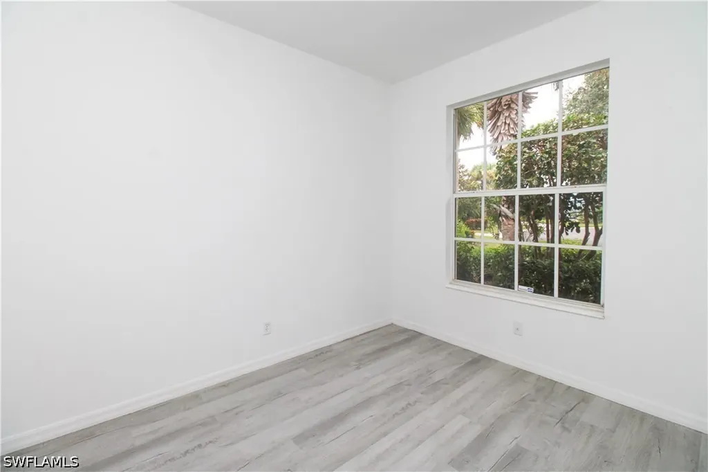 3927 Aurora Court Naples FL 34116