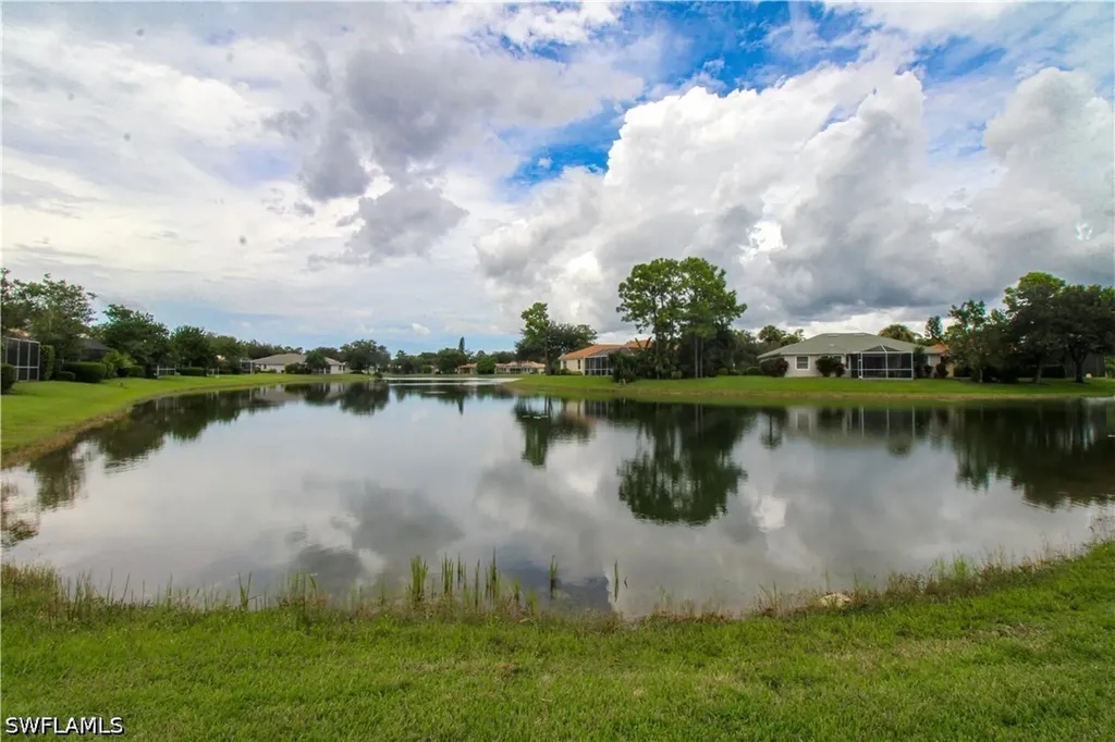 3927 Aurora Court Naples FL 34116