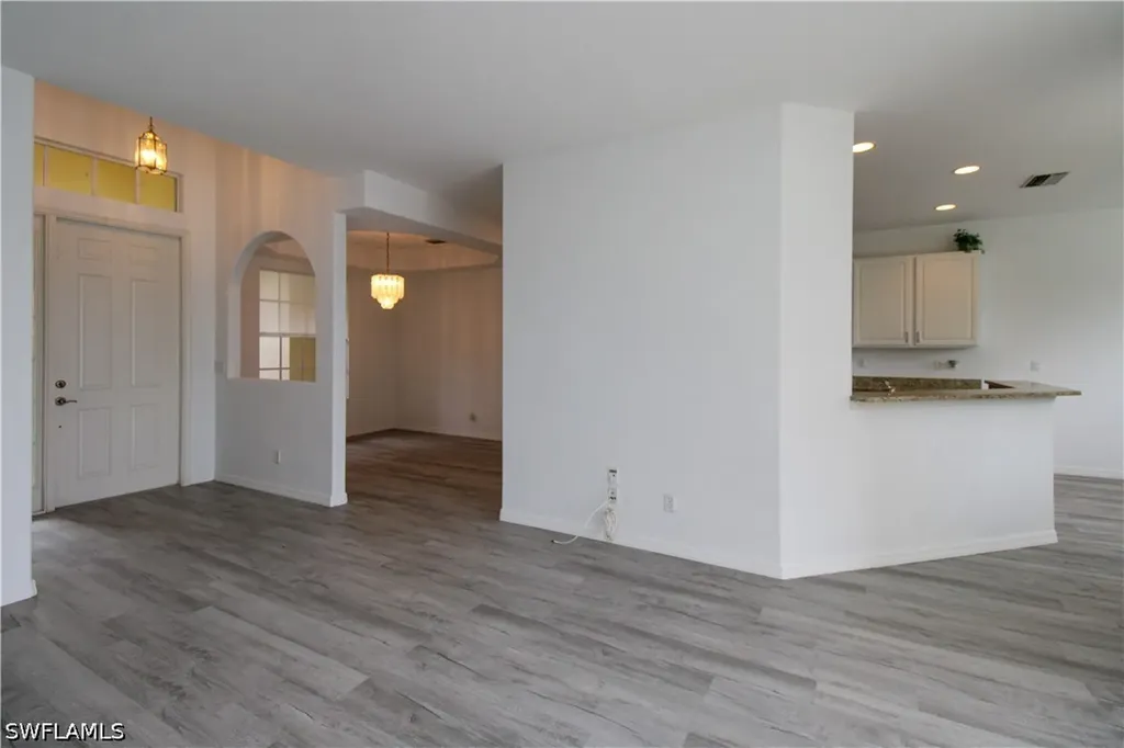 3927 Aurora Court Naples FL 34116