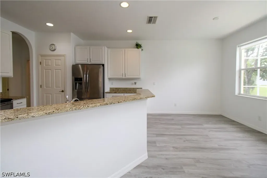 3927 Aurora Court Naples FL 34116