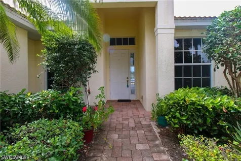 3927 Aurora Court Naples FL 34116