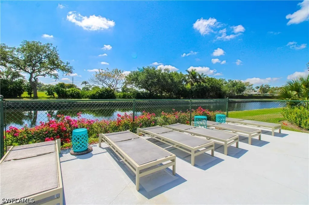 600 Valley Stream Drive Naples FL 34113