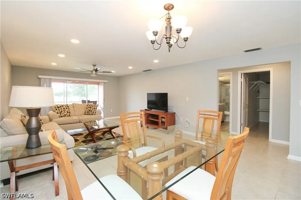 600 Valley Stream Drive Naples FL 34113
