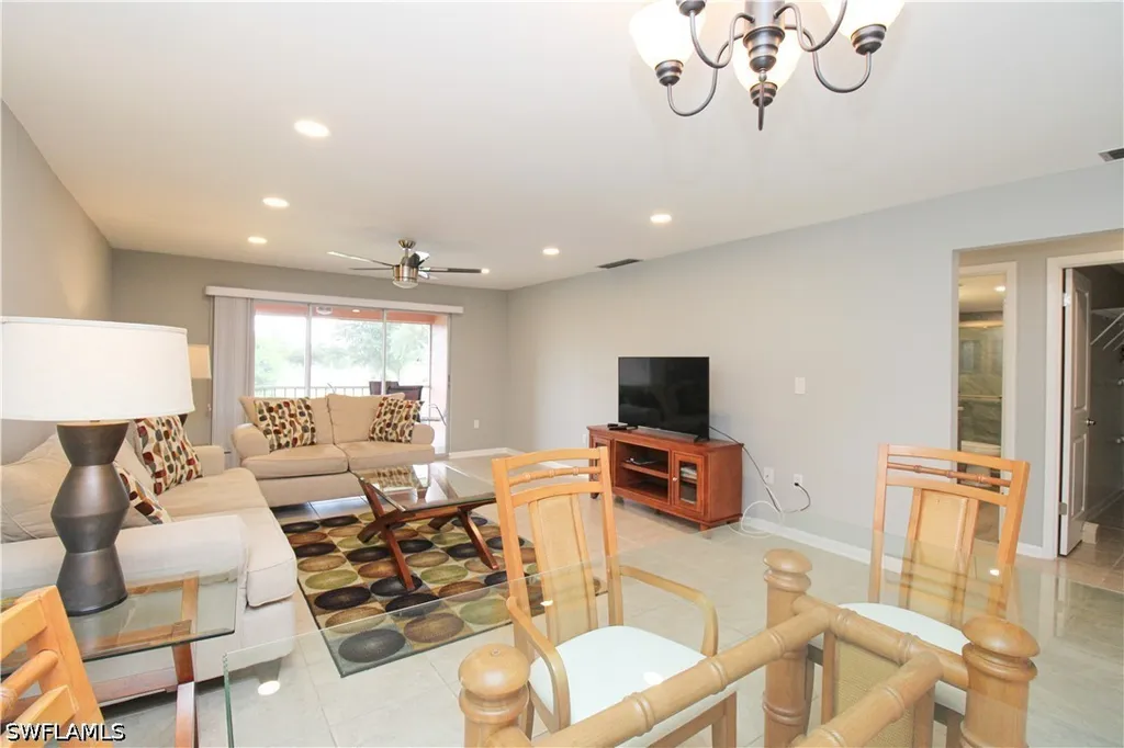 600 Valley Stream Drive Naples FL 34113