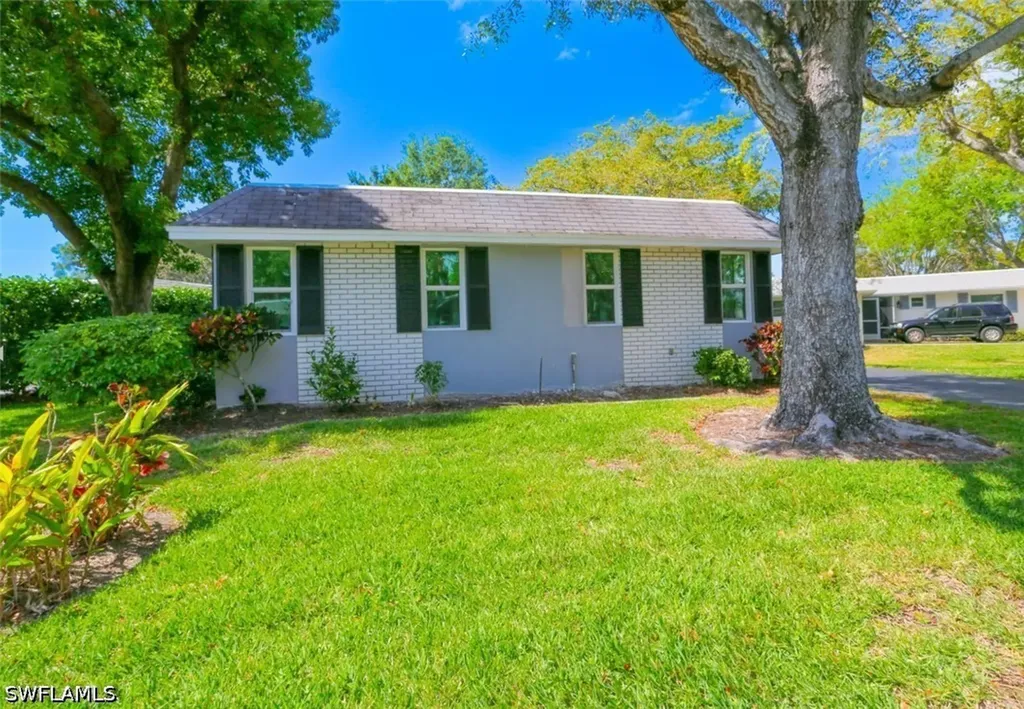 225 Georgetown Boulevard Naples FL 34112