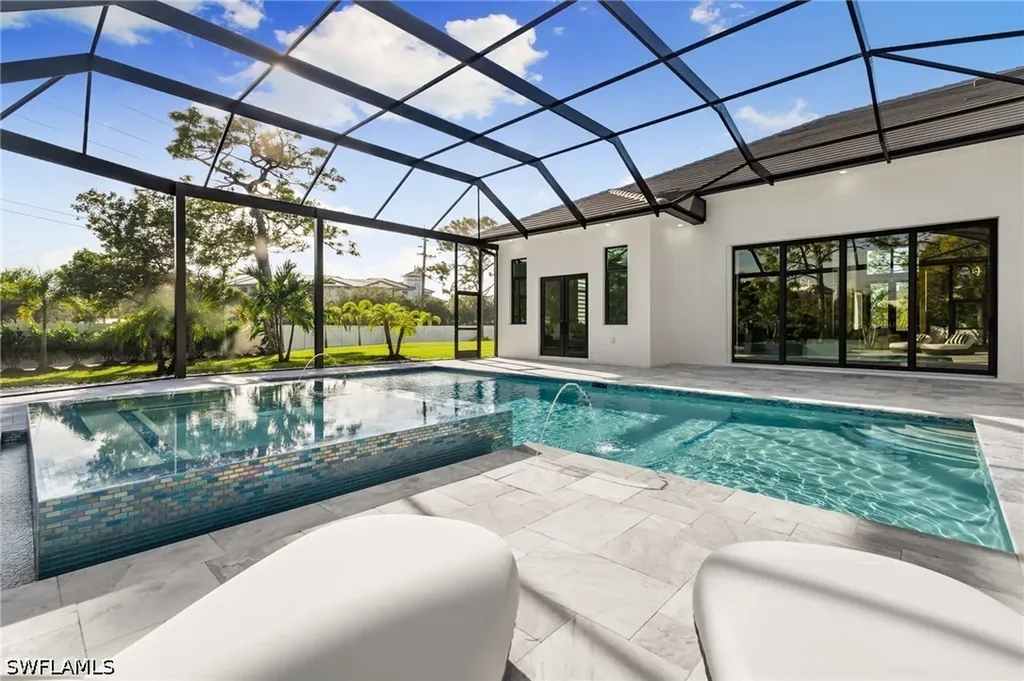 10 Caribbean Road Naples FL 34108