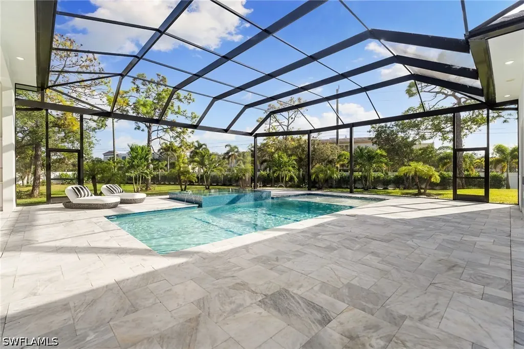 10 Caribbean Road Naples FL 34108