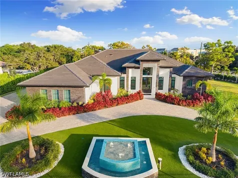 10 Caribbean Road Naples FL 34108