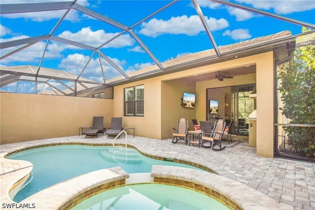 7674 Jacaranda Lane Naples FL 34114
