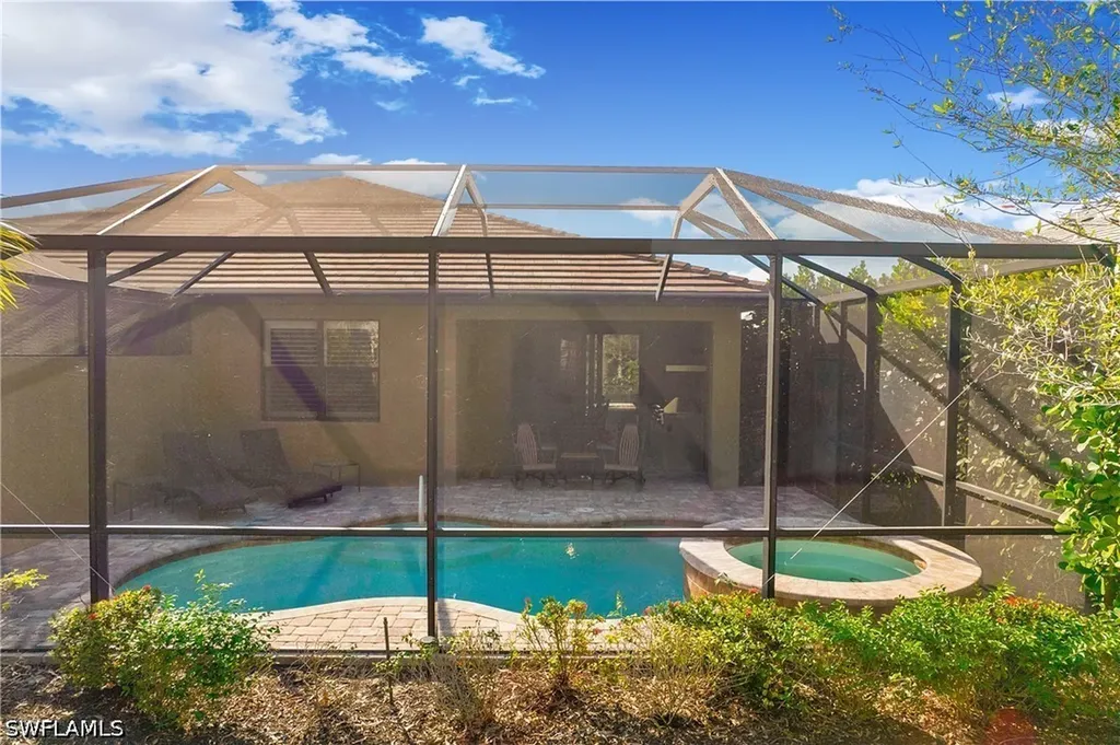 7674 Jacaranda Lane Naples FL 34114