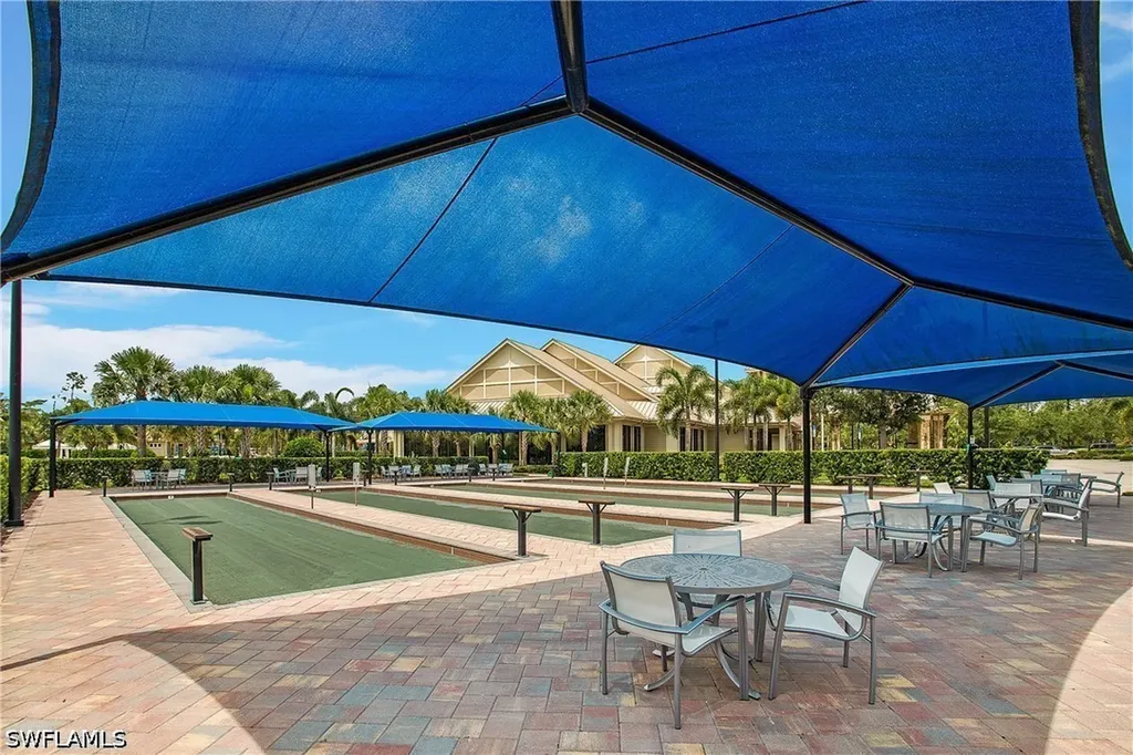 7674 Jacaranda Lane Naples FL 34114
