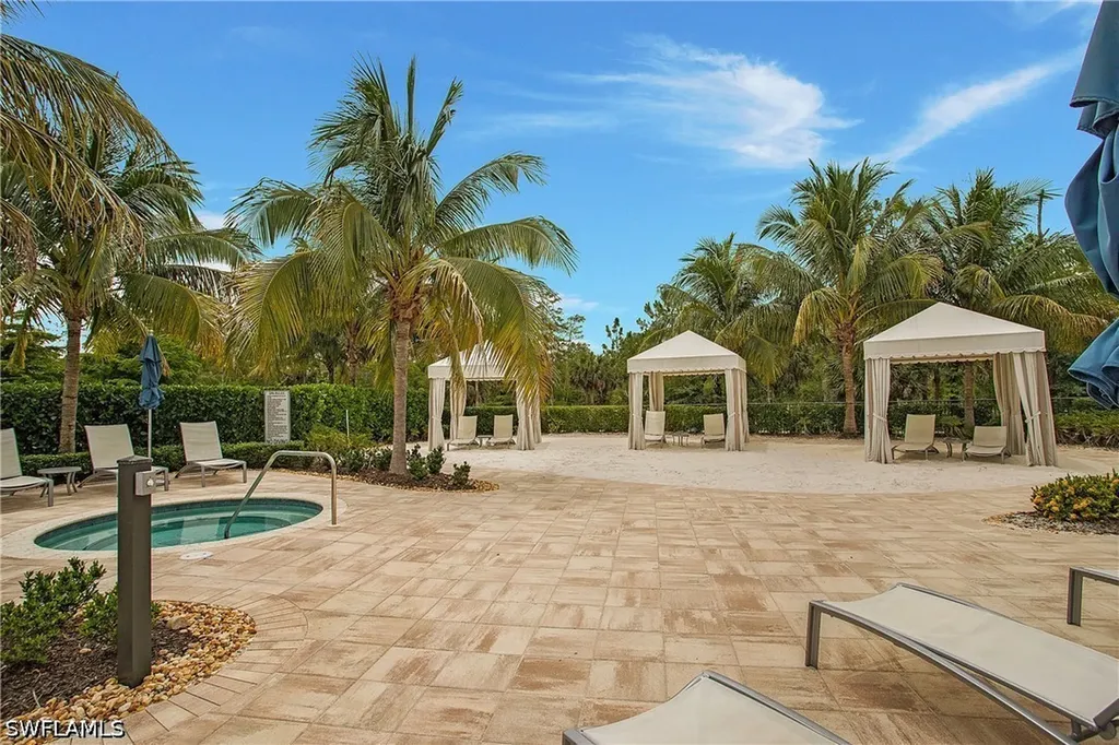 7674 Jacaranda Lane Naples FL 34114