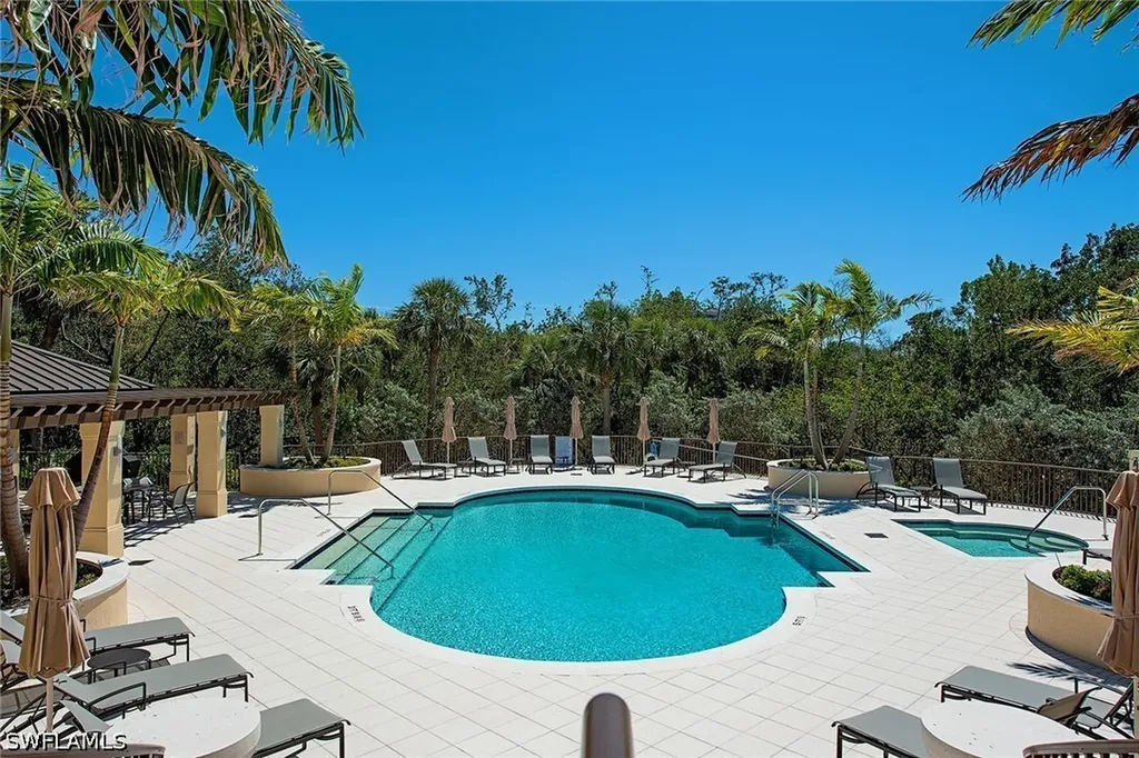 8990 Bay Colony Drive Naples FL 34108