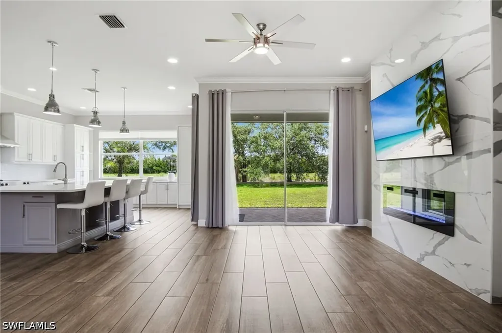 661 Grand Rapids Boulevard Naples FL 34120
