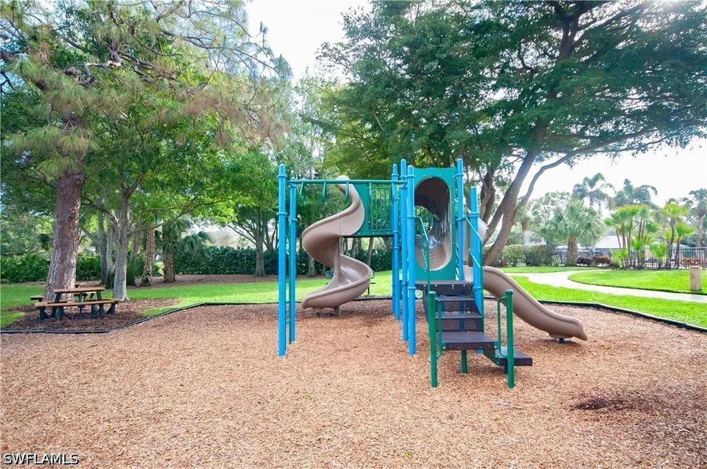 7120 Timberland Circle Naples FL 34109