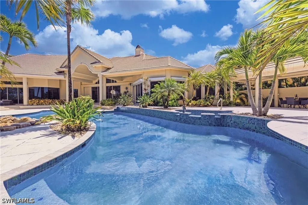 6599 Glen Arbor Way Naples FL 34119