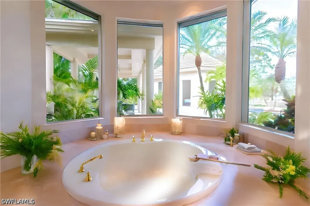 6599 Glen Arbor Way Naples FL 34119