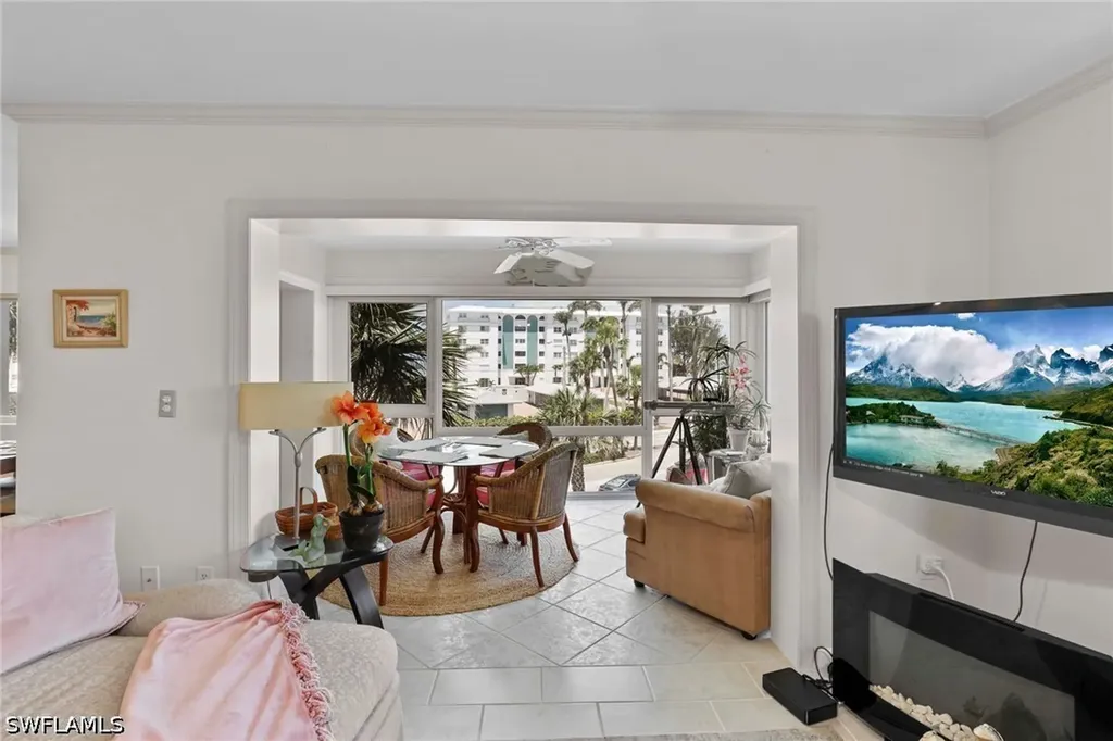 1930 Gulf Shore Boulevard N Naples FL 34102