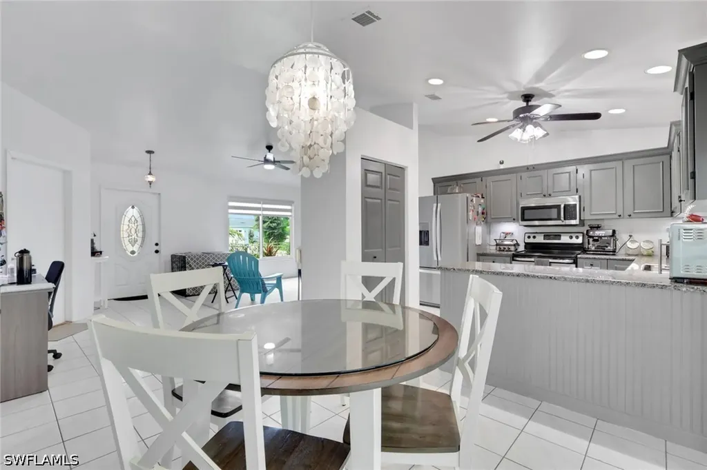 8341 Cardinal Road Fort Myers FL 33967