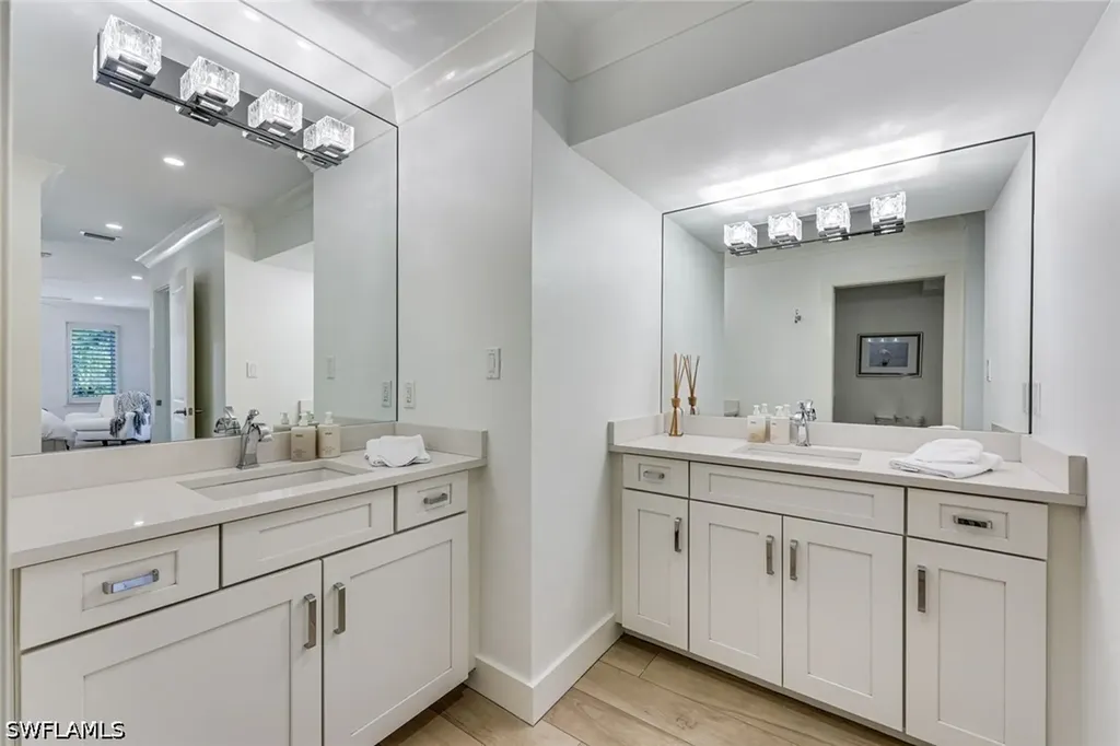 225 5th Avenue S Naples FL 34102