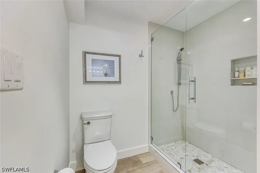 225 5th Avenue S Naples FL 34102