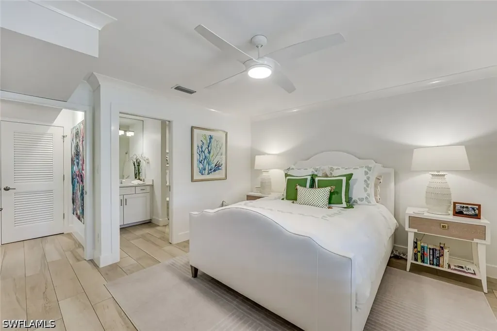 225 5th Avenue S Naples FL 34102