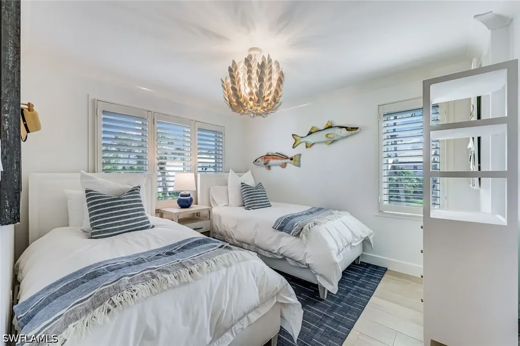 225 5th Avenue S Naples FL 34102