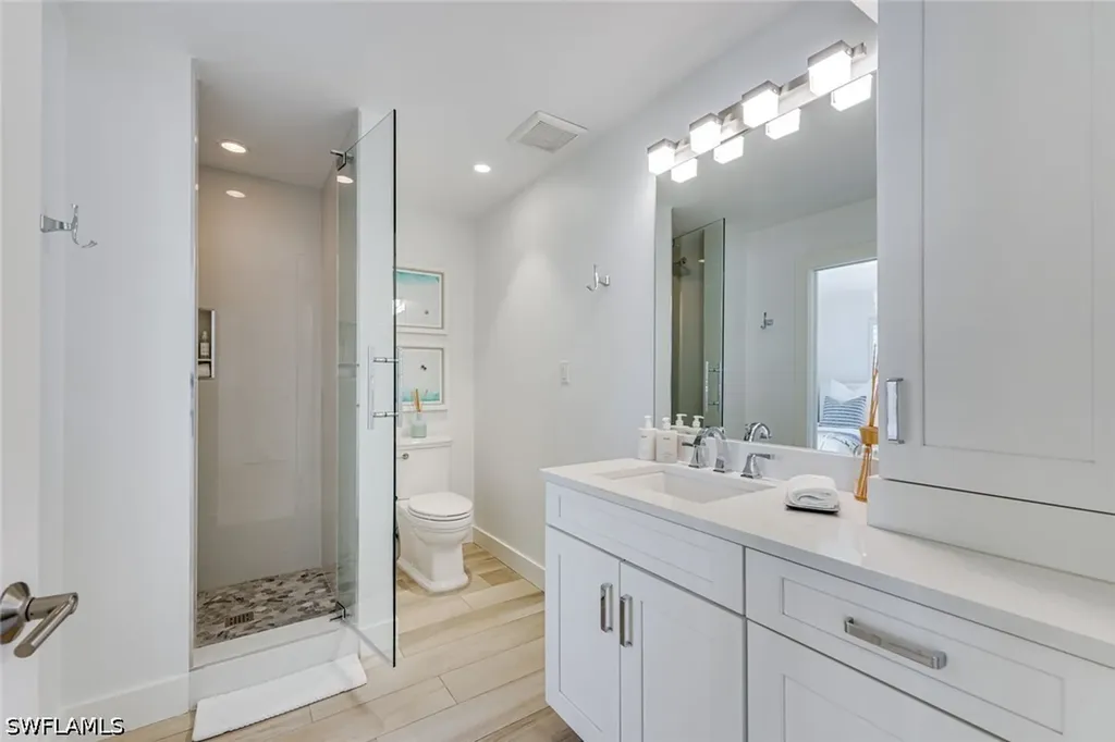 225 5th Avenue S Naples FL 34102
