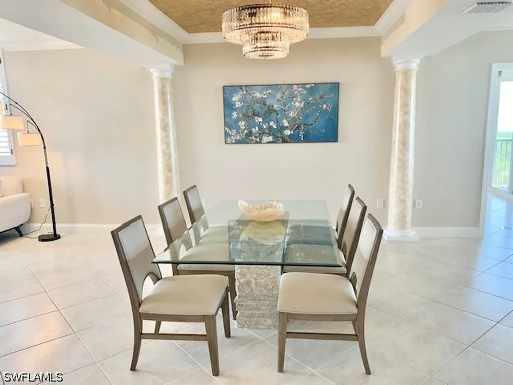 6597 Nicholas Boulevard Naples FL 34108