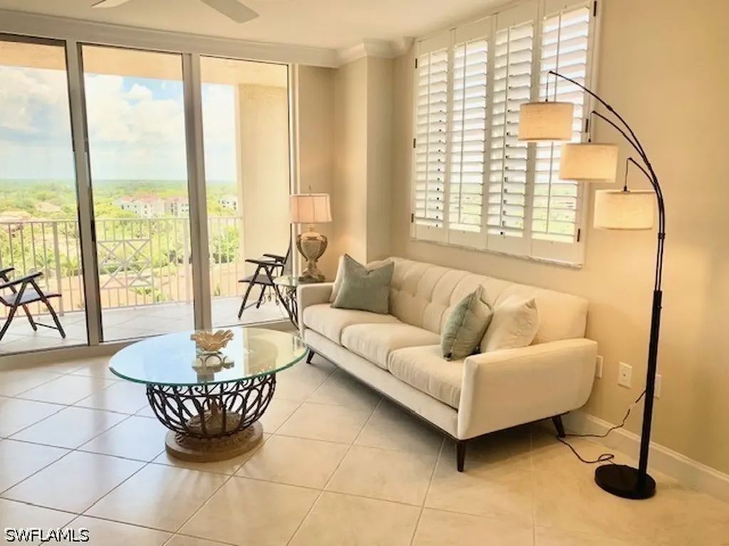 6597 Nicholas Boulevard Naples FL 34108