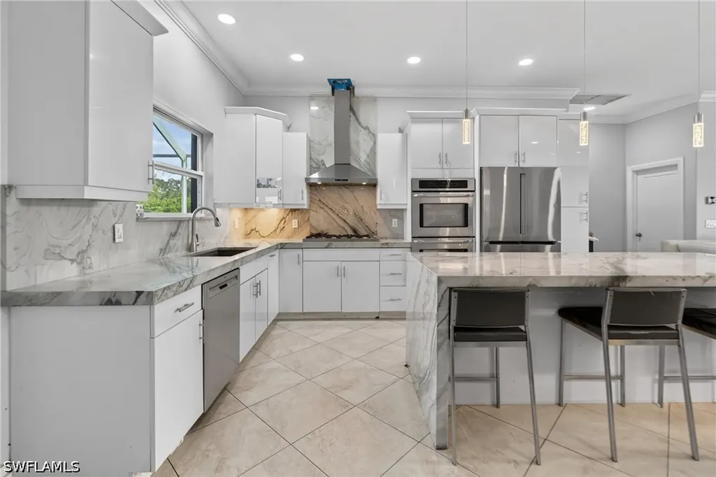 2863 Everglades Boulevard N Naples FL 34120
