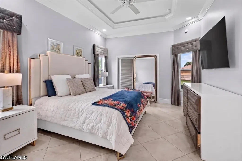 2863 Everglades Boulevard N Naples FL 34120