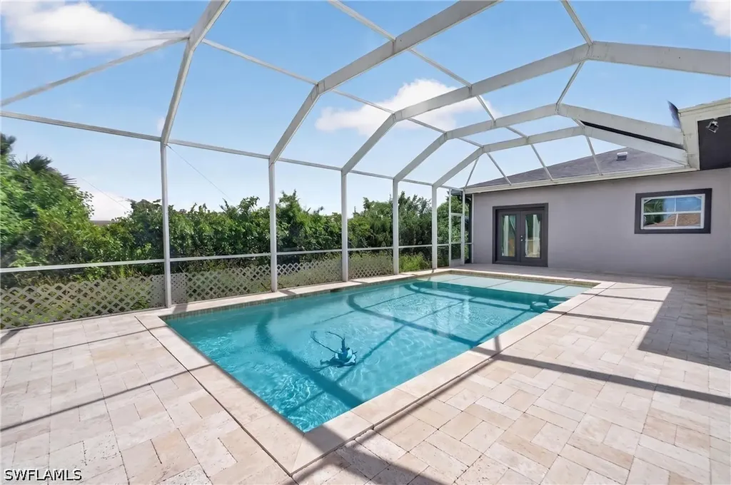 2863 Everglades Boulevard N Naples FL 34120