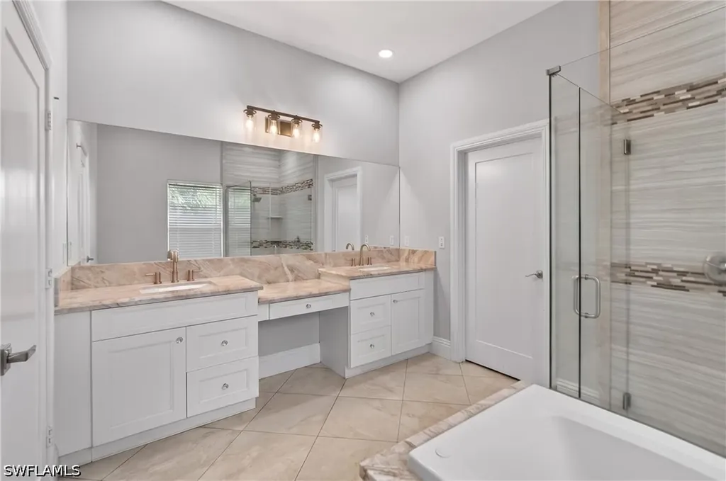 2863 Everglades Boulevard N Naples FL 34120